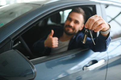 Airport vs Downtown Pickup in 2025: When You Actually Save Money